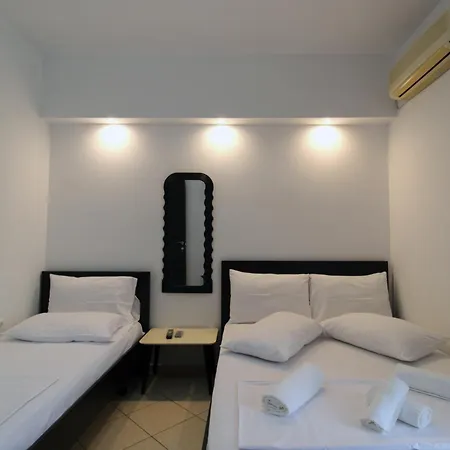 Omnia Apartments Ksamil Exterior photo