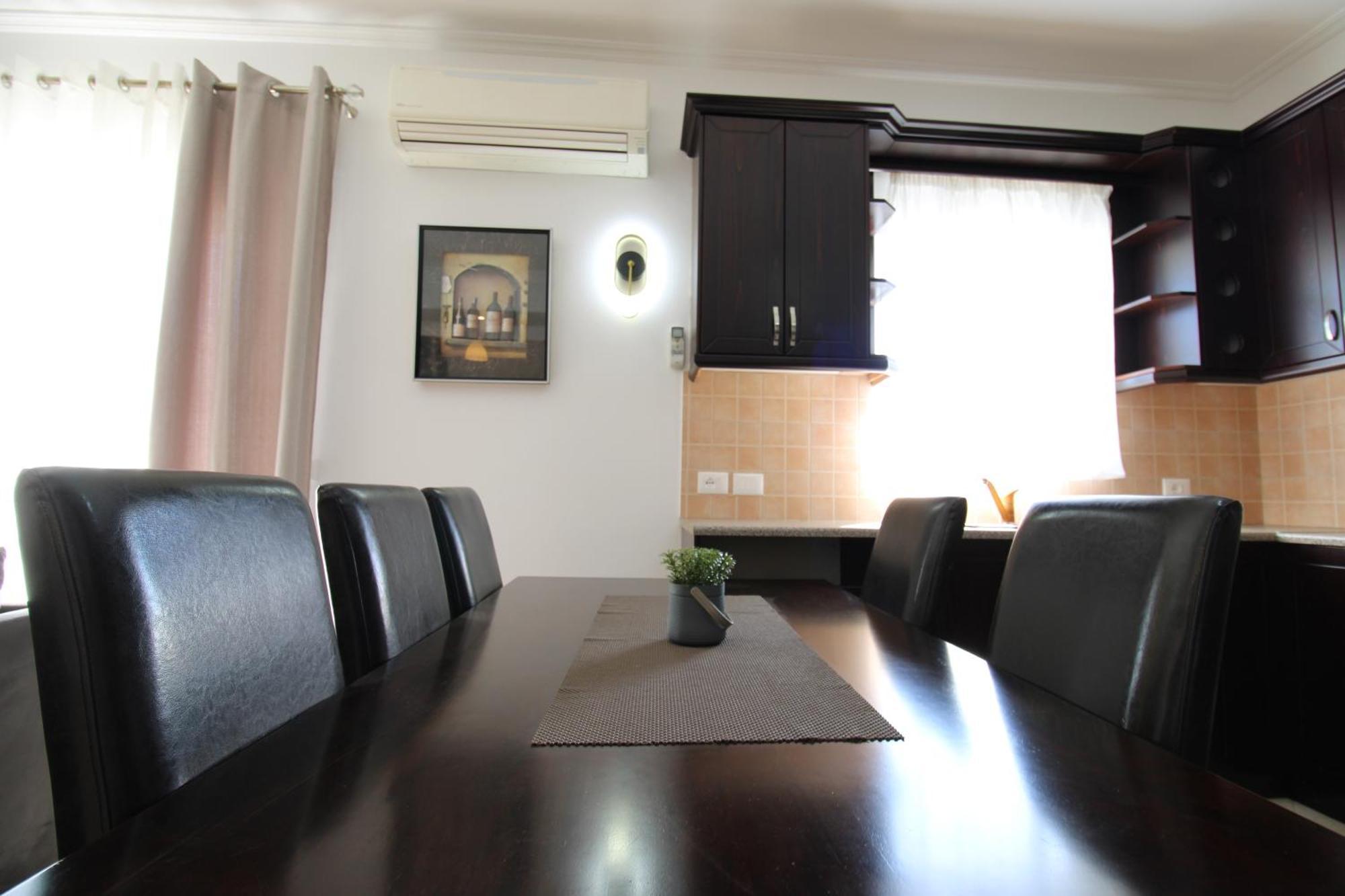 Omnia Apartment